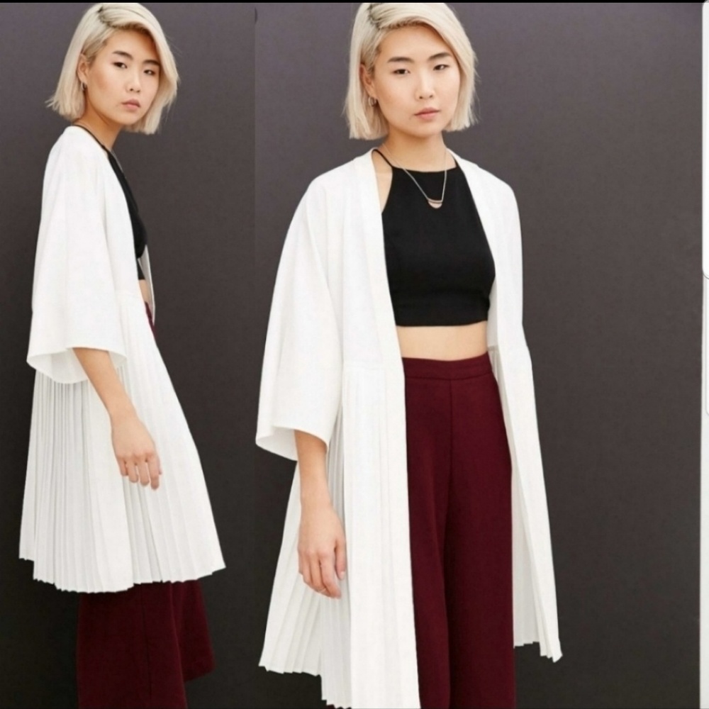 Kimchi Blue pleated white contemporary kimono